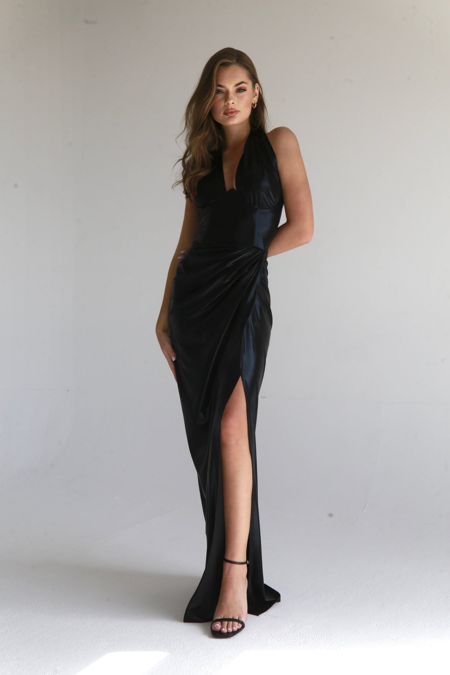 Queen's Legacy Dress - Black